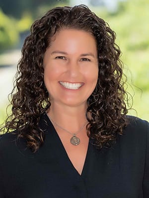 Leadership-Betsy-Serafini