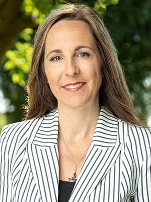 Leadership-Kari-Cross